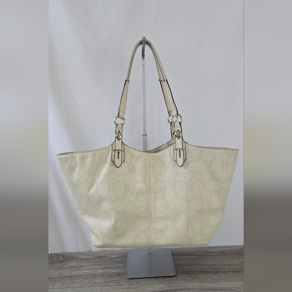 COACH Carly Perforated Leather Carry All Bag - Cream